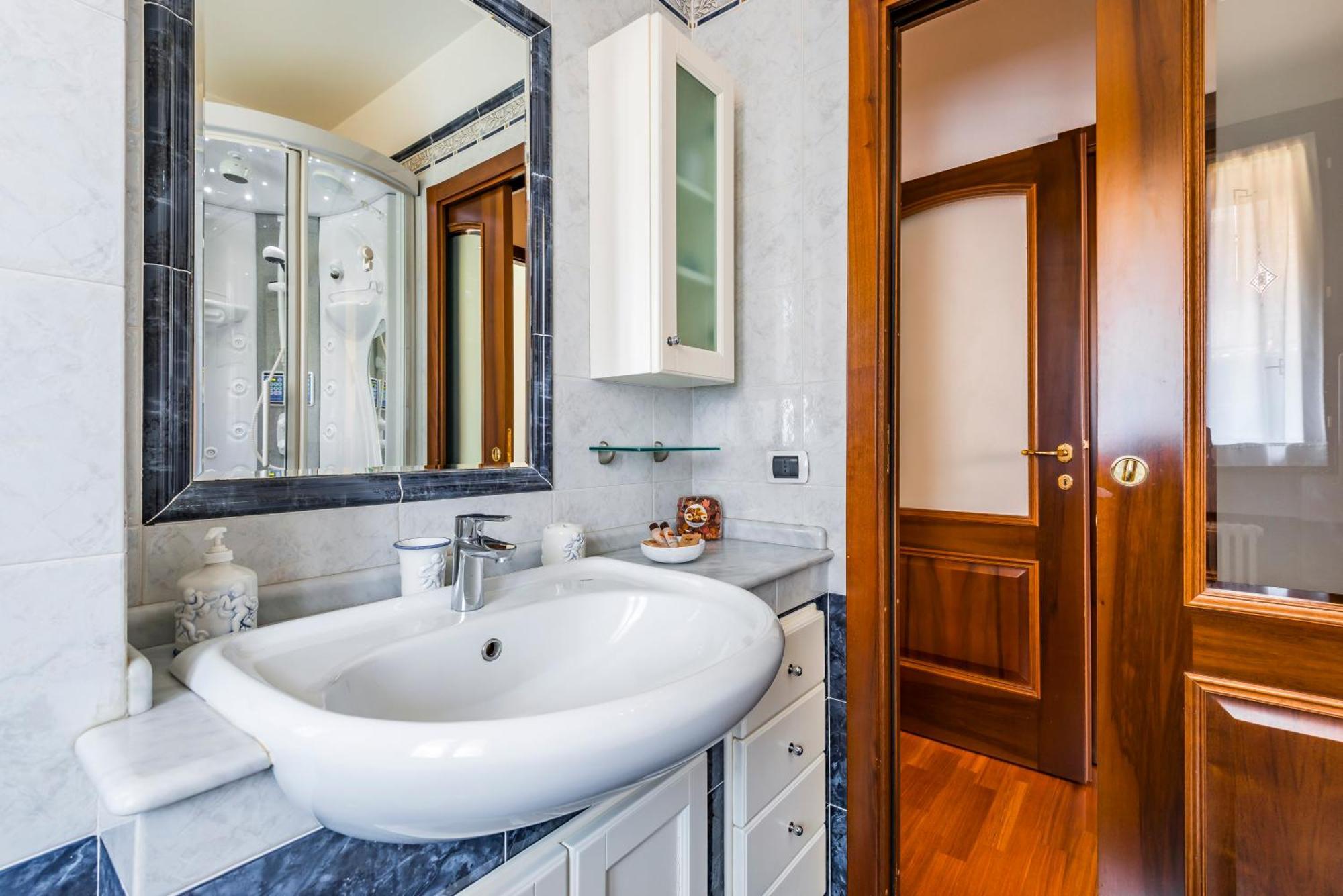 Jacuzzi Apartment In Italian Villa, Wi-Fi & Garden Sassuolo - Maranello Casalgrande Dış mekan fotoğraf